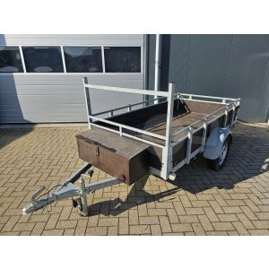 Aanhangwagen IZI, Lxb 257x132cm, Enkelas ongeremd, Bruto 750kg