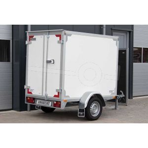 Twins Trailers enkelas gesloten aanhangwagen, afmeting 257x132x150 cm, met twee achterdeuren, bruto laadvermogen 1350kg.