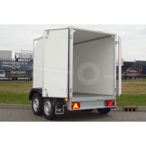 Twins Trailers tandemas gesloten aanhangwagen, afmeting 257x132x150 cm, met twee achterdeuren, bruto laadvermogen 2700kg.