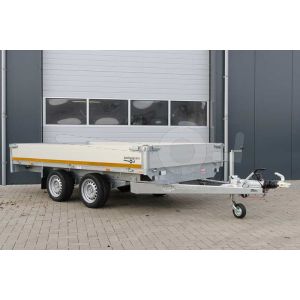 Eduard tandemas plateauwagen van 330x180cm met 30cm aluminium borden. Laadvloerhoogte 63cm en bruto laadvermogen 3000kg.