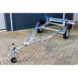 Motorboottrailer Kalf serie 350x160 (lxb), bruto 450kg (310 netto), met motorbootpakket, banden 13", enkelas