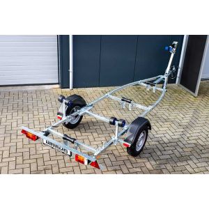 Motorboottrailer Serie 650-45  450x160 (lxb), bruto 650kg (475kg netto), met motorbootpakket, banden 13", enkelas