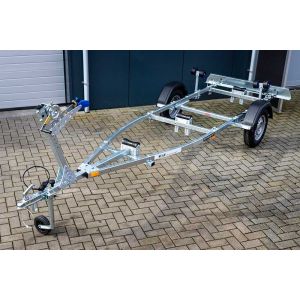 Rubberboottrailer Kalf Basic 650-40 afmeting 400x160cm met een bruto laadvermogen van 650kg (485 netto)
