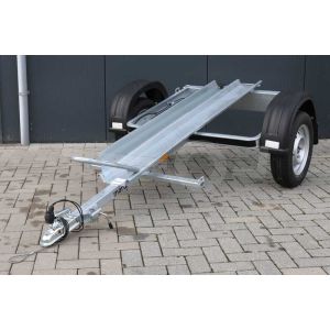 Verhuur motortrailer voor 1 motor, vloerafmeting 211x129, netto laadvermogen 500kg, (B rijbewijs), 24uur