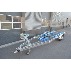 Vlemmix Flex-Roll boottrailer 840x255cm (lxb), bruto 2700kg (netto 2130kg), tandemas geremd.