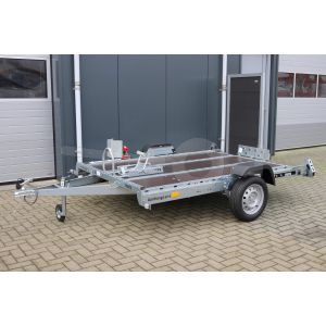 Martz transporter voor kleine voertuigen, 264 x 161cm, Bruto 750kg ( 506 kg netto ) , Handmatig hydraulisch zakbaar , Enkelas ongeremd , Banden 165/70R13
