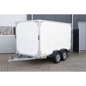 VDM gesloten aanhangwagen (lxbxh) 258x130x150cm,  Bruto 750kg (ca.350kg netto), Witte PPL panelen, 2 achterdeuren, Vloerhoogte ca.55cm, Tandemas ongeremd, Banden 13