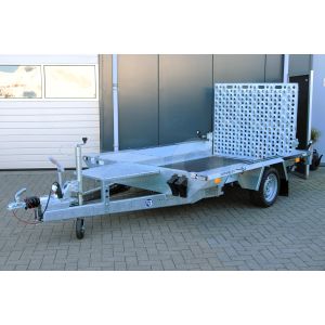 Martz machinetransporter Bau 260 1.8T, Lxb 260x150cm, Bruto 1800kg (1349kg netto), 25cm stalen borden, Enkelas geremd, Banden 195/50R13