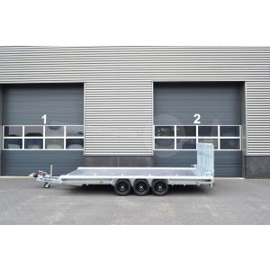 Vlemmix Machinetransporter, 480x180cm (lxb laadbak), bruto 3500kg (2570kg netto), banden 195/50R13, tridem (3 assen van 1500kg).