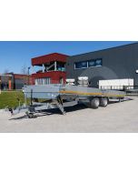 Zijaanzicht 506x220cm Eduard kantelbare multitransporter 5022-4-AOB30-300-J-63 met gekantelde laadbak