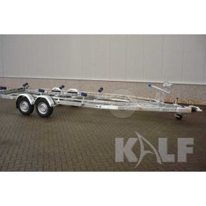 Tandemasser sportboottrailer Kalf Basic 3500-72 afmeting 720x230cm met een bruto laadvermogen van 3500kg (2800 netto)