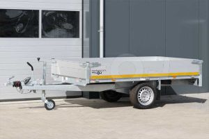 Eduard enkelas plateauwagen afmeting 260x150cm met 30cm borden, bruto laadvermogen 1500kg, laadvloerhoogte 63cm.