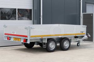 Eduard plateauwagen 310x160cm met 40cm hoge aluminium borden, bruto laadvermogen 2000kg en laadvloerhoogte 72cm