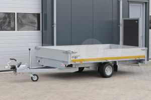 Eduard enkelas plateauwagen, afmeting 310x180cm, laadvloerhoogte 56cm, bruto laadvermogen 1350kg.