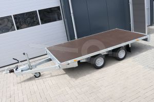 Vlakke plateauwagen zonder borden Eduard afmeting 330x180cm, laadvloerhoogte 56cm, bruto laadvermogen 2000kg