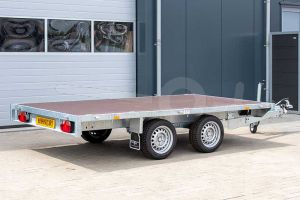 Eduard vlakke plateauwagen zonder borden 3518-4-PV-270-72, 356x180cm, bruto laadvermogen 2700kg, laadvloerhoogte 72cm, geremde tandemasser met 195/65R14 banden