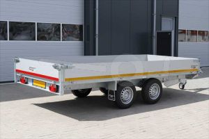 Eduard tandemas plateauwagen 406x180cm met laadvloerhoogte 72cm en bruto laadvermogen 2500kg.