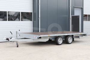 Vlakke Eduard plateauwagen zonder borden, afmeting 406x200cm, laadvloerhoogte 63cm, bruto laadvermogen 2000kg.