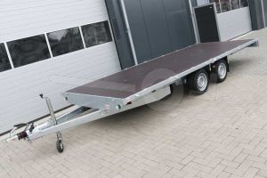 Eduard Trailers vlakke plateauwagen zonder borden. Afmeting 506x200cm, laadvloerhoogte 63cm, bruto laadvermogen 2700kg.