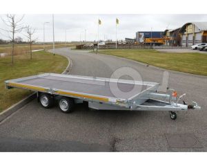 Eduard autotransporter 6020-4-PM1-3056. Lxb 606x200cm, Bruto 3000kg (2171kg netto), Lvh 56cm, Oprijhoek circa 15&deg;,  Alu borden 10cm, Dichte vloer, Tandemas geremd, Banden 195/55R10, Met oprijplaten en lier.