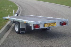 Eduard enkelas multitransporter zonder borden 310x160cm 1350kg lvh 63cm