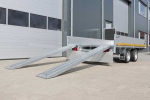 Eduard multitransporter tandemas 330x180cm 2000kg laadvloerhoogte 63cm