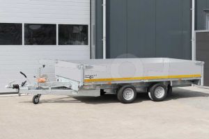 Eduard multitransporter met oprijplaten en lier 3318-4-PMB40-300-56, afmeting 330x180cm met 40cm borden, bruto laadvermogen 3000kg, laadvloerhoogte 56cm, geremde tandemasser met 195/55R10 banden
