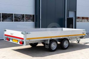 Eduard multitransporter 3518-4-PMB30-200-72, Lxb 356x180cm, Bruto 2000kg (1423kg netto), Lvh 72cm, Alu borden 30cm, Tandemas geremd, Banden 155R13, Met oprijplaten en lier.