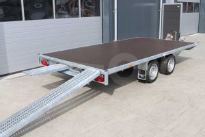 Eduard multitransporter zonder borden 406x180cm bruto laadvermogen 2000kg laadvloerhoogte 63cm