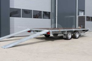 Eduard multitransporter zonder borden 406x180cm bruto laadvermogen 3500kg laadvloerhoogte 63cm