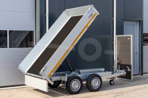 Eduard achterwaartse kipper met elektrische bediening, afmeting 260x150cm, bruto laadvermogen 750kg, laadvloer 72cm, tandemas ongeremd