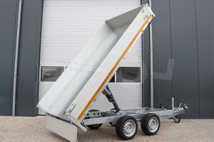 Eduard achterwaartse kipper 3118-4-1B40-200-J-63, Lxb 310x180cm, Bruto 2000kg (1424kg netto), Handmatige bediening, Lvh 63cm, Borden 40cm, Tandemas geremd, Banden 195/50R13