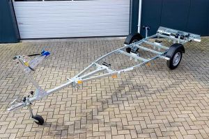 Motorboottrailer Kalf serie 600-50 K kantelbaar 500x160 (lxb), bruto 600kg (450 netto), met motorbootpakket, banden 13", enkelas