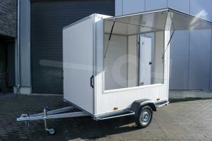 Verkoopwagen Powertrailer VKWnr2 casco, 257x180x200cm (lxbxh), bruto 750 kg, wanden wit glad plywood, 1 deur achter, grote verkoopklep zijkant, enkelas