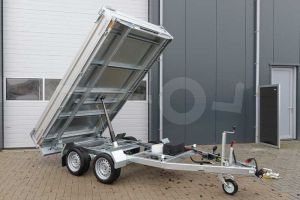 Humbaur kipper HUK 303117, 314x175cm (lxb), bruto 3000kg (2315 netto), achterwaarts kippend, handmatig, laadvloerhoogte 67cm, 30cm aluminium borden, banden 13", tandemas