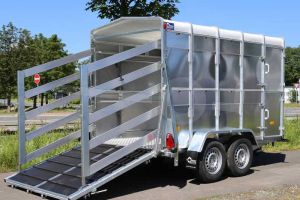 Blyss veetrailer VT3530HT. LxBxH 300x160x186cm. Bruto 3500kg (2634kg netto). Tandemasser. Banden 185R14.