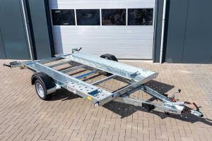 Martz Tieflader 350 1,3T enkelas kantelbare autoambulance met open laadvloer