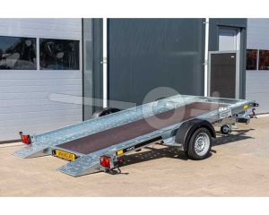 Autotransporter kantelbaar Martz Tieflader 350 1800, Bakmaat 353x183cm, Bruto 1800kg (1409kg netto), Gesloten laadvloer, Lvh 41cm, Oprijhoek circa 10&deg;, Enkelas geremd, Banden 195/50R13