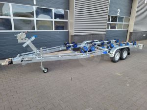 Vlemmix Flex-Roll boottrailer 700x220cm (lxb), bruto 3000kg (netto 2450kg), tandemas geremd.