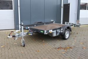 Transporter voor kleine voertuigen Unsinn UA 2615-14-13, Lxb 260x155cm, Bruto 1400kg (1030kg netto), Hydraulisch handmatig zakbaar, Lvh 46cm, Borden 15cm, Oprijhoek ca 6&deg;, Enkelas geremd, Banden 195/50R13