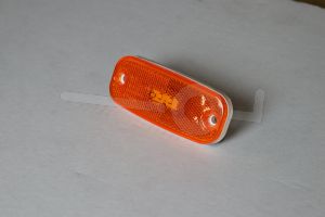 Zijmarkerings lamp LED Oranje 111x46x16mm 12-24V (H/H 90mm)
