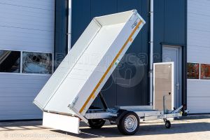 Eduard achterwaartse kipper met oprijplaten 3116-3-1O3-1363-N, Lxb 310x160cm, Bruto 1350kg (950kg netto), Elektrische bediening, Lvh 63cm, Borden 30cm, Enkelas geremd, Banden 195/50R13