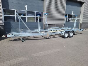 Zeilboottrailer Vlemmix, 780x220cm (lxb), bruto 3500kg (netto 2880kg), tandemas geremd.