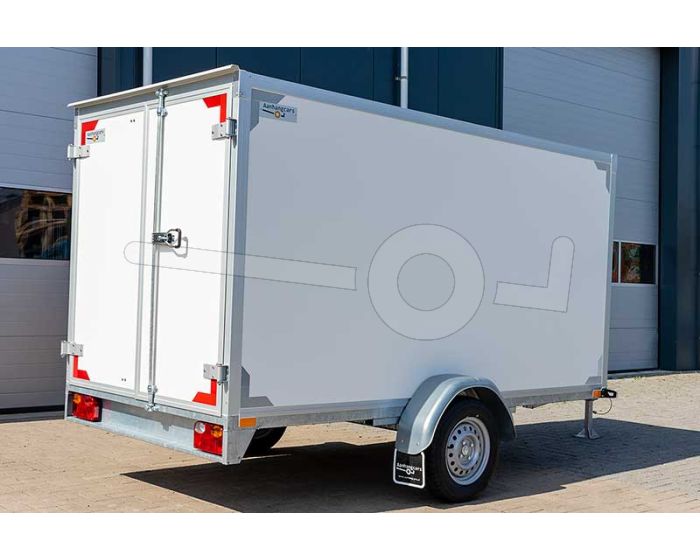 Enkelas gesloten aanhangwagen met twee achterdeuren, merk Twins Trailers, afmeting 307x157x150 cm, bruto laadvermogen 1350kg.