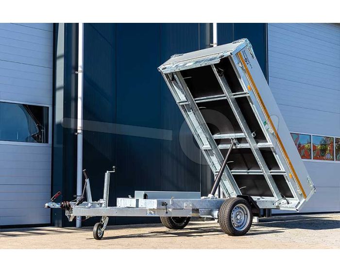 Eduard achterwaartse kipper 2615-3-1B30-180-J-63, Lxb 260x150cm, Bruto 1800kg (1454kg netto), Handmatige bediening, Lvh 63cm, Borden 30cm, Enkelas geremd, Banden 195/50R13