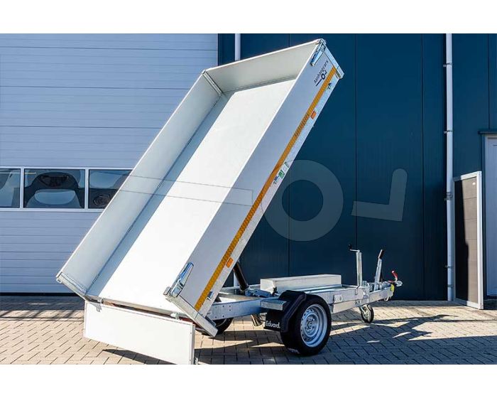 Eduard achterwaartse kipper met oprijplaten 2615-3-1OB30-180-J-63, Lxb 260x150cm, Bruto 1800kg (1400kg netto), Handmatige bediening, Lvh 63cm, Borden 30cm, Enkelas geremd, Banden 195/50R13