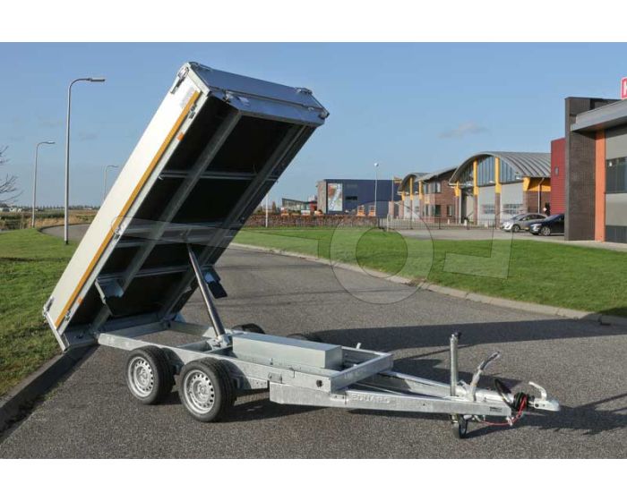 Achterwaartse elektrische kipper Eduard 310x160cm, bruto laadvermogen 2700kg met laadvloerhoogte 63cm