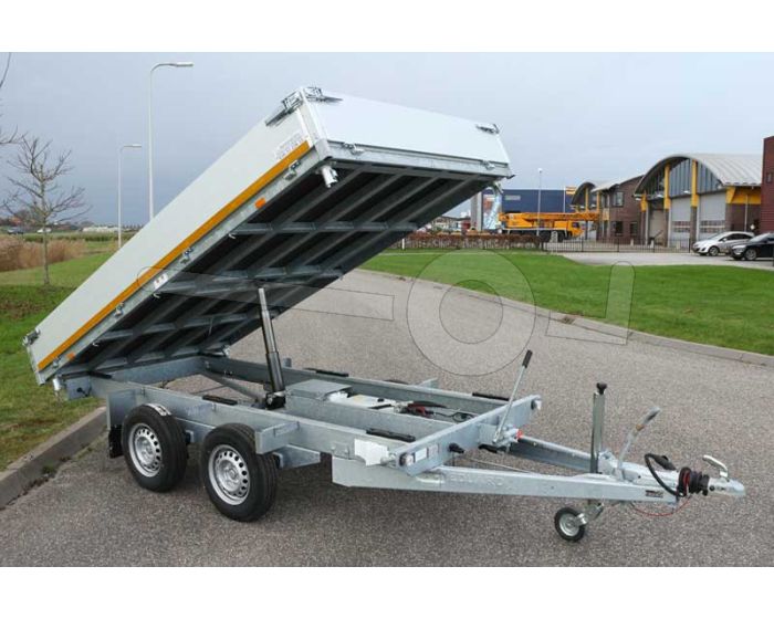 3-zijdige kipper Eduard afmeting 330x180cm met 30cm borden, bruto laadvermogen 2700kg, laadvloerhoogte 72cm, elektrisch en handmatige bediening