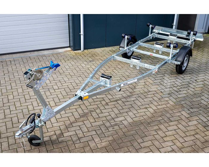 Kalf ongeremde enkelas motorboottrailer 550x170cm 750kg