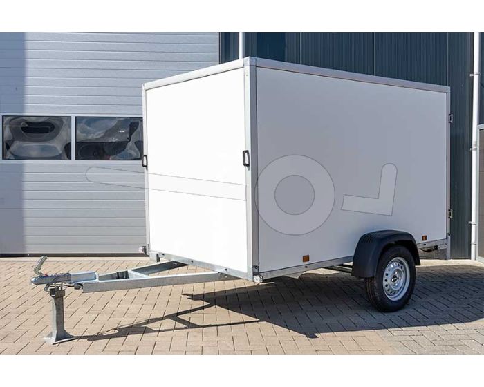 Voorkant Power Trailer gesloten aanhangwagen 252x150x180cm, model PS Nr2 type 7, Bruto 750kg, Enkelas ongeremd